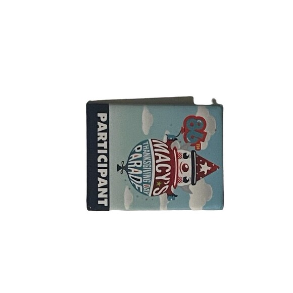 Macy's Thanksgiving Day 2012 parade pin Official Participant 86th - Picture 3 of 5